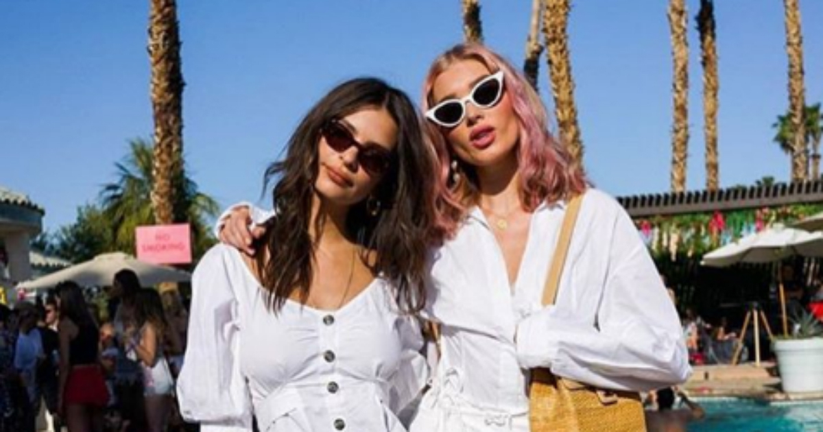 Emily Ratajkowski y Elsa Hosk posan en Coachella © Instagram / Emily Ratajkowski