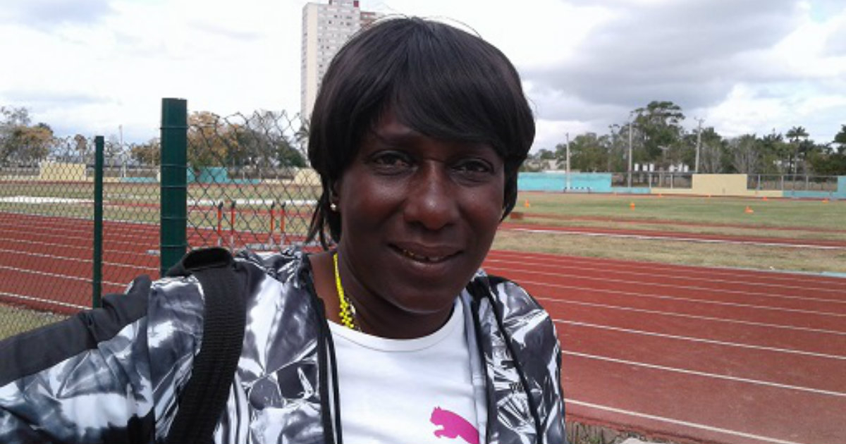 Eloína Keer, entrenadora cubana de atletismo © CiberCuba