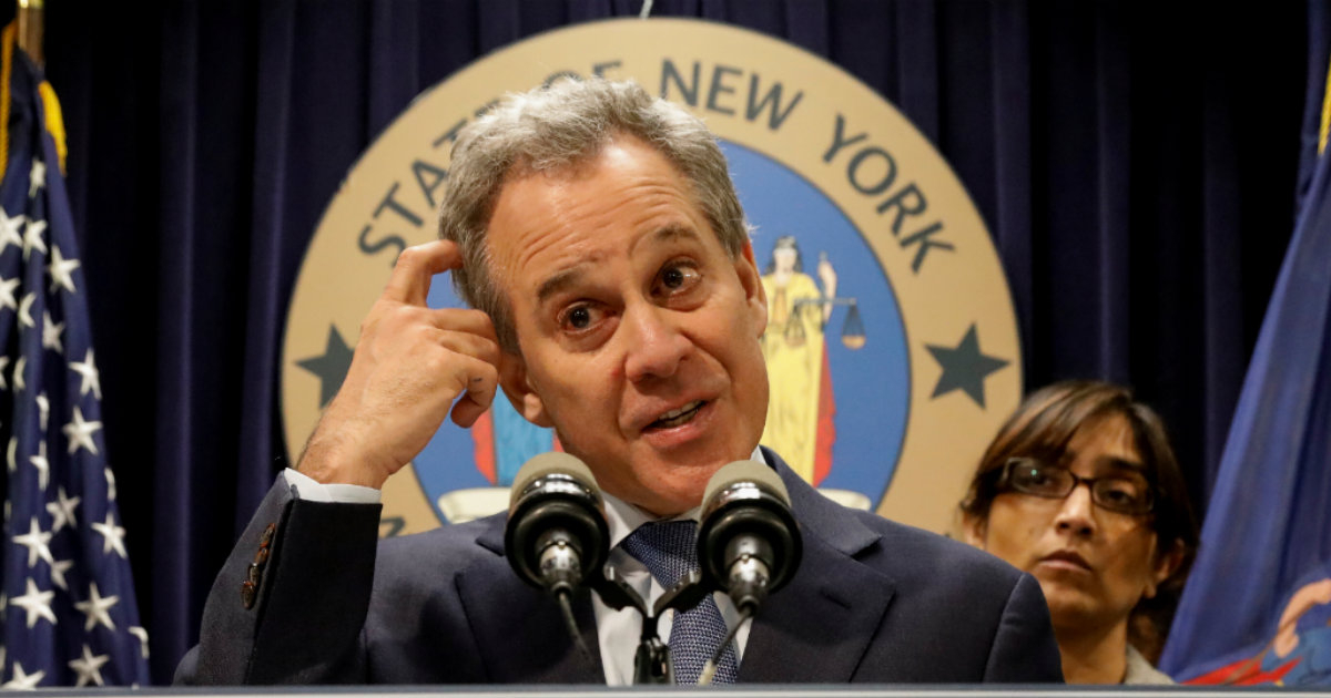 Renuncia Fiscal General de Nueva York © REUTERS/Brendan McDermid