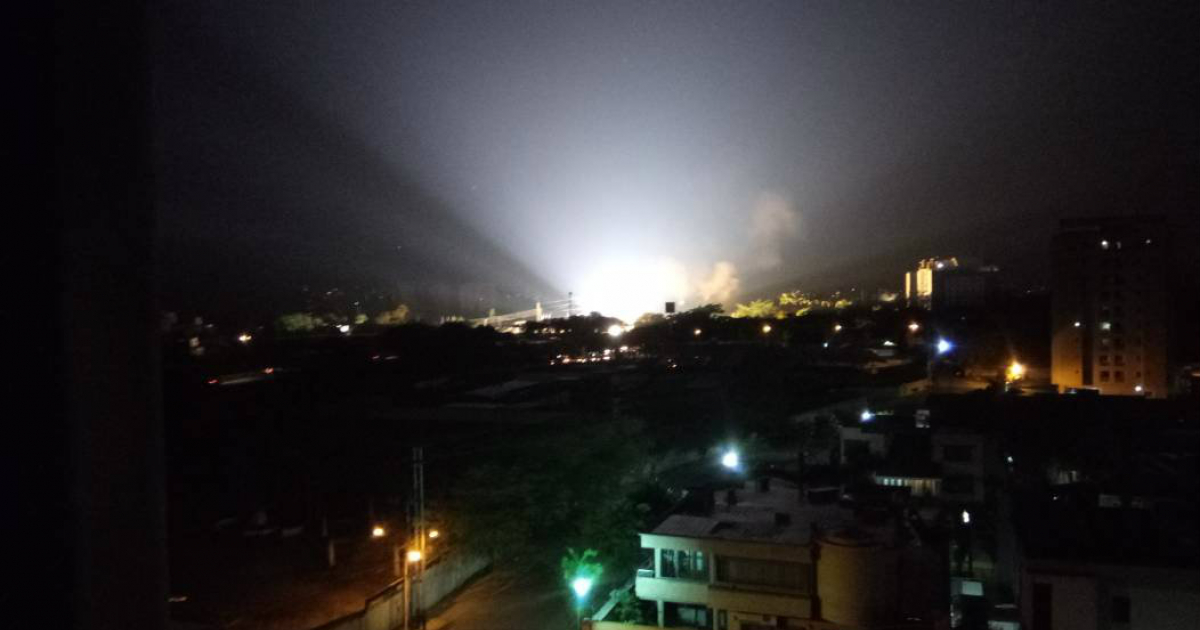 Imágenes de la explosión en la subestación eléctrica de Guaparo © La Patilla