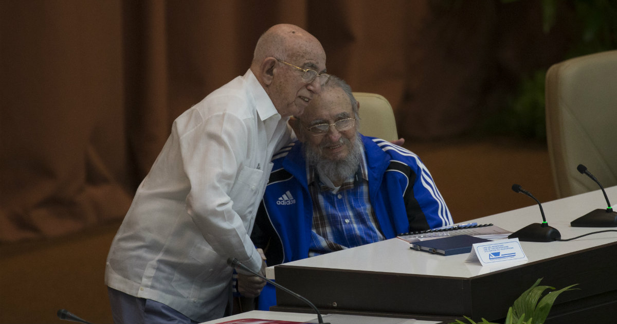 Fidel Castro en un acto de homenaje en el Parlamento de Cuba © Cubadebate