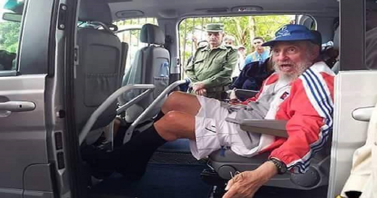  © Fidel Castro se pasea por la Habana