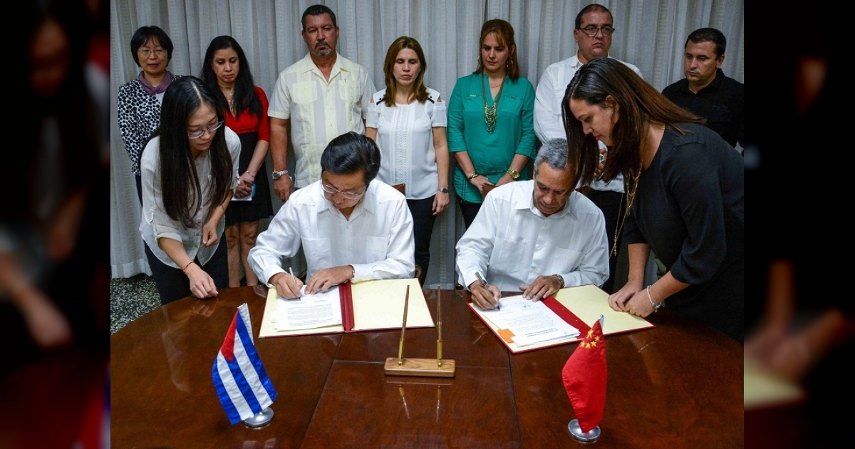 Cuba y China firman convenios de desarrollo. © Radio Rebelde.