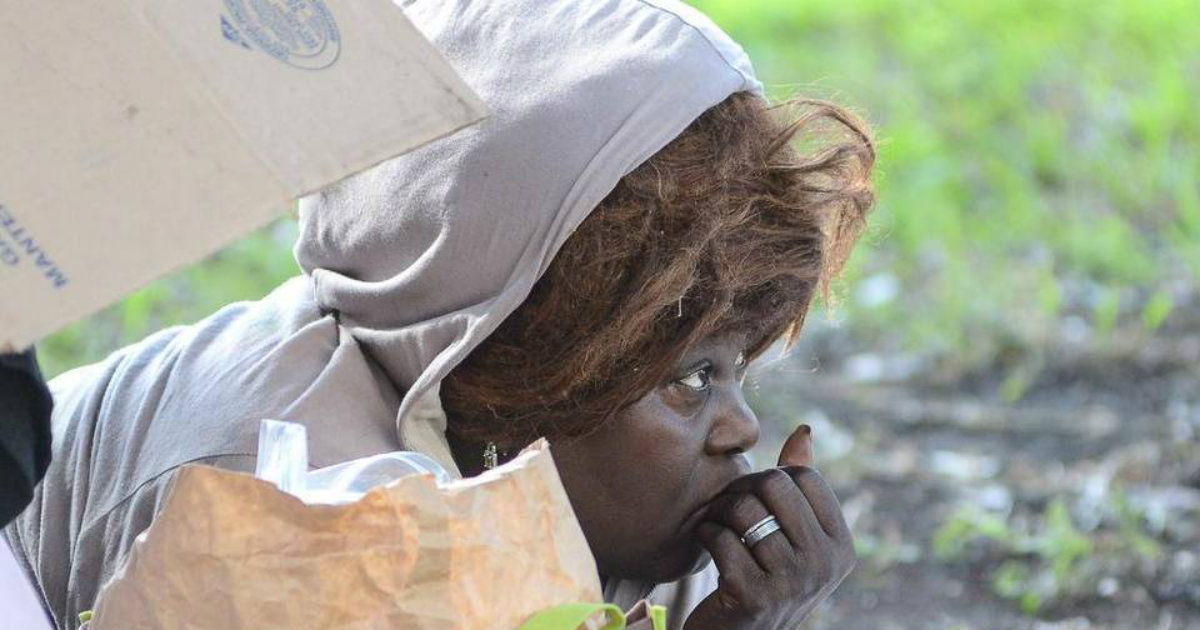 Mujer bajo la pobreza en el centro de Miami © Miami Herald / Gaston De Cardenas