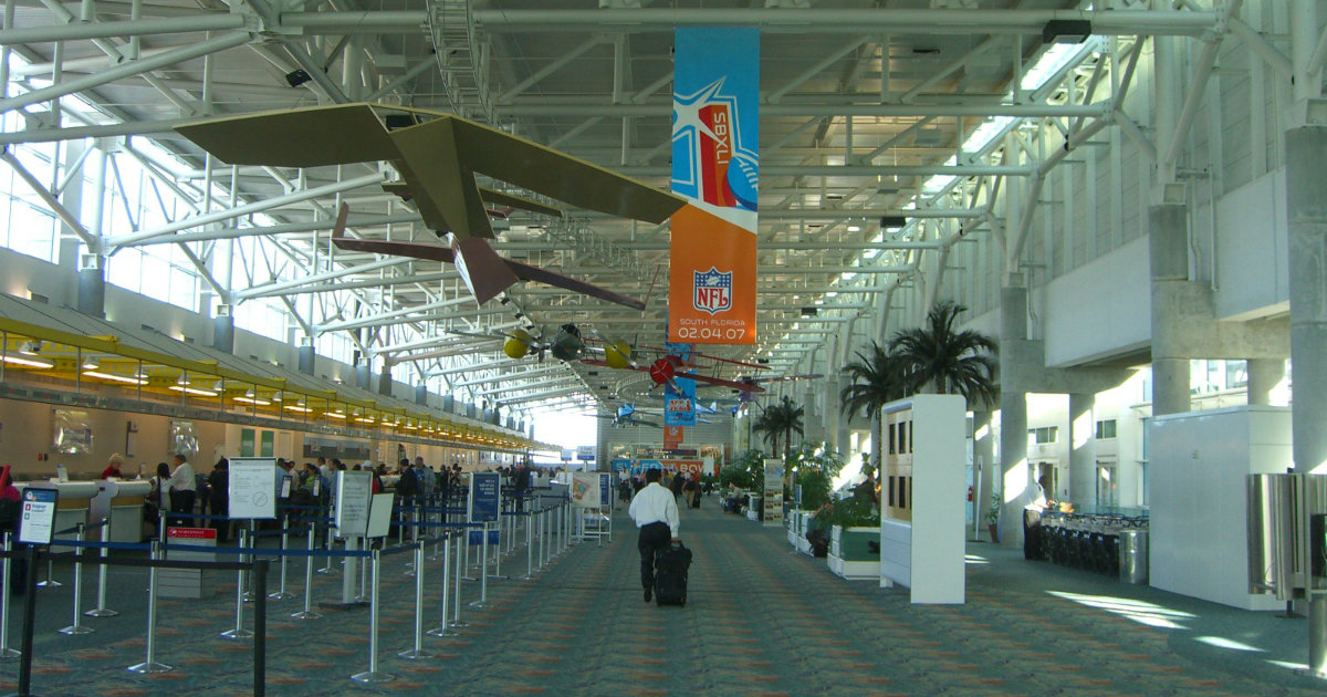 Escena del check-in en el aeropuerto de Fort Lauderdale. © Wikimedia Commons