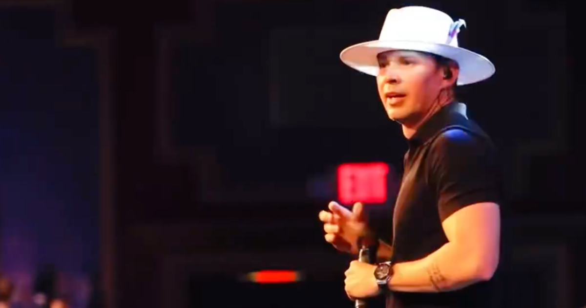 Leoni Torres agradece a sus fans por el apoyo en su concierto en Miami