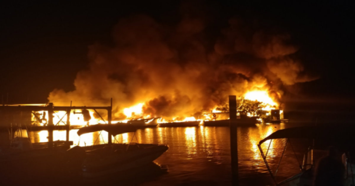 incendio Florida © Twitter/ Florida Keys Sheriff‏