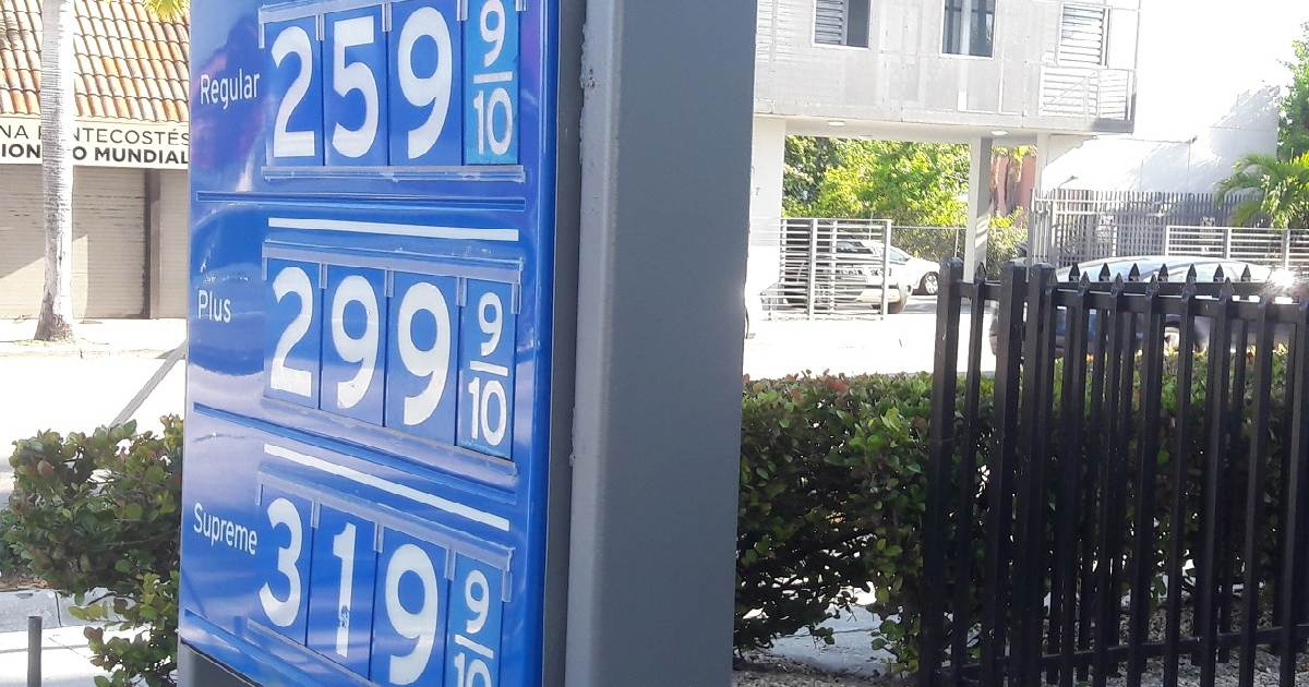 Los precios de la gasolina han subido. © CiberCuba