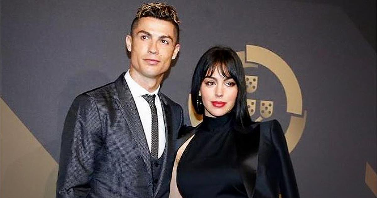 Cristiano y Georgina posan juntos © Cristiano Ronaldo / @criatiano / Instagram