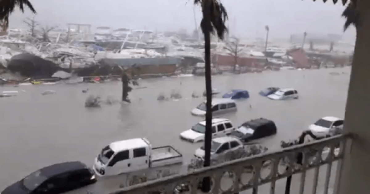 Destrozos en el puerto de la isla de San Martín por el paso de Irma © Twitter / Radio Internacional del Caribe