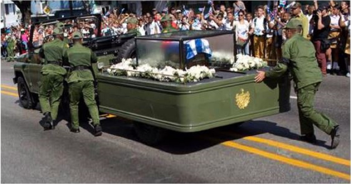 Jeep que transportaba cenizas de Fidel Castro © FacebookAlejandro Condis