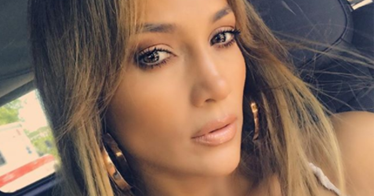 Jennifer Lopez por Beverly Hills © Instagram/ Jennifer Lopez / @jlo