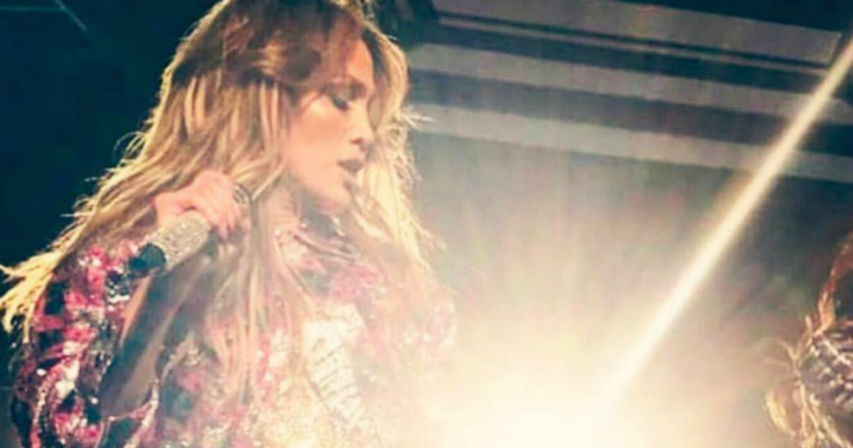 Jennifer Lopez en pleno concierto © Jennifer Lopez / Instagram