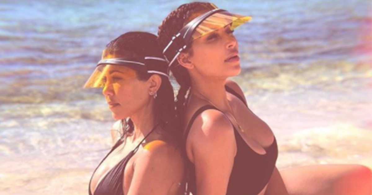 Kim y Kourtney Kardashian más jóvenes © Instagram/ Kim Kardashian / @kimkardashian