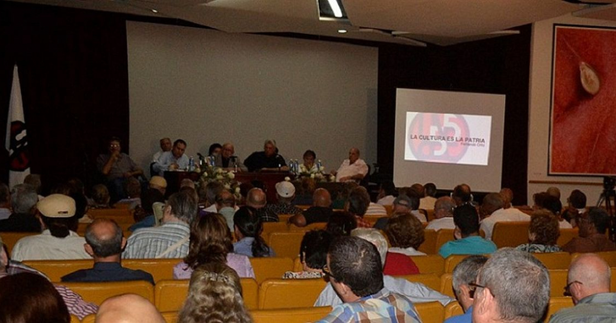 UNEAC abre las puertas de su Consejo Nacional © UNEAC abre las puertas de su Consejo Nacional homenajeando a artistas cubanos recientemente fallecidos