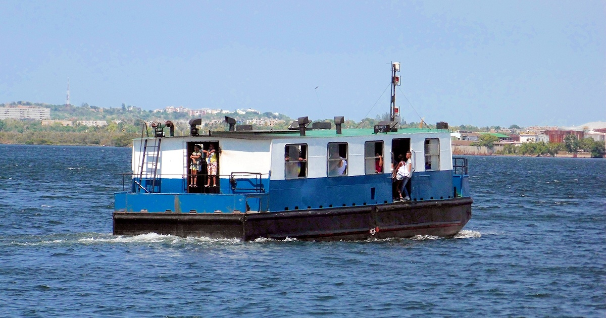 Regresa la emblemática lanchita de Regla a la bahía de La Habana