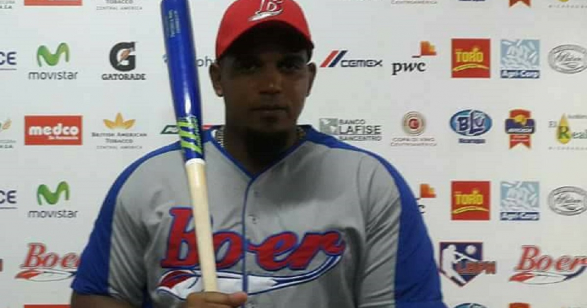 Lerys Aguilera vuelve a jugar beisbol © Boer.ni