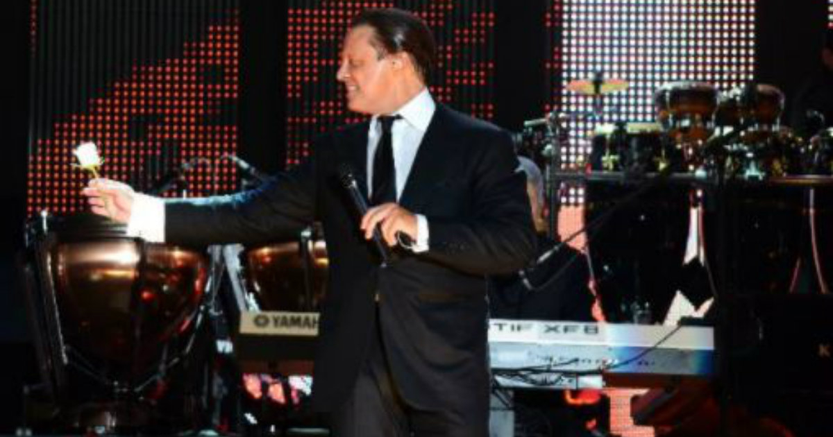 Luis Miguel © Facebook/Luis Miguel