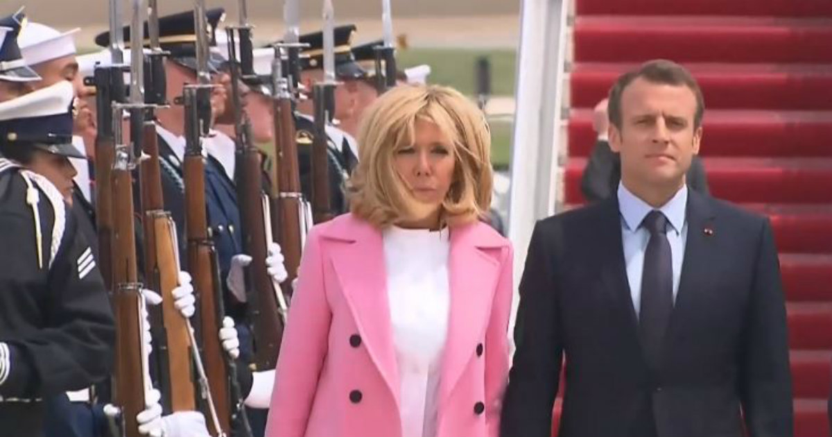 Enmanuel Macron y su esposa Brigitte Macron © Facebook/US Departament of State