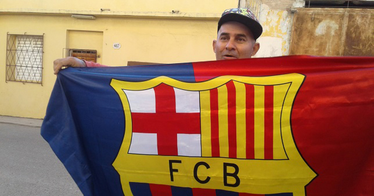 Fanáticos al FC Barcelona en el Cerro, La Habana © Foto: Cortesía de la autora