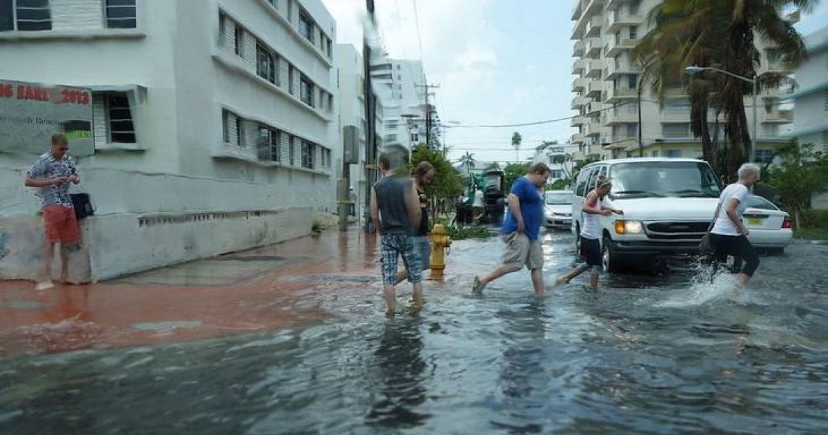 Las calles de Miami Beach inundadas en una imagen de archivo. © noticiasambientales.com