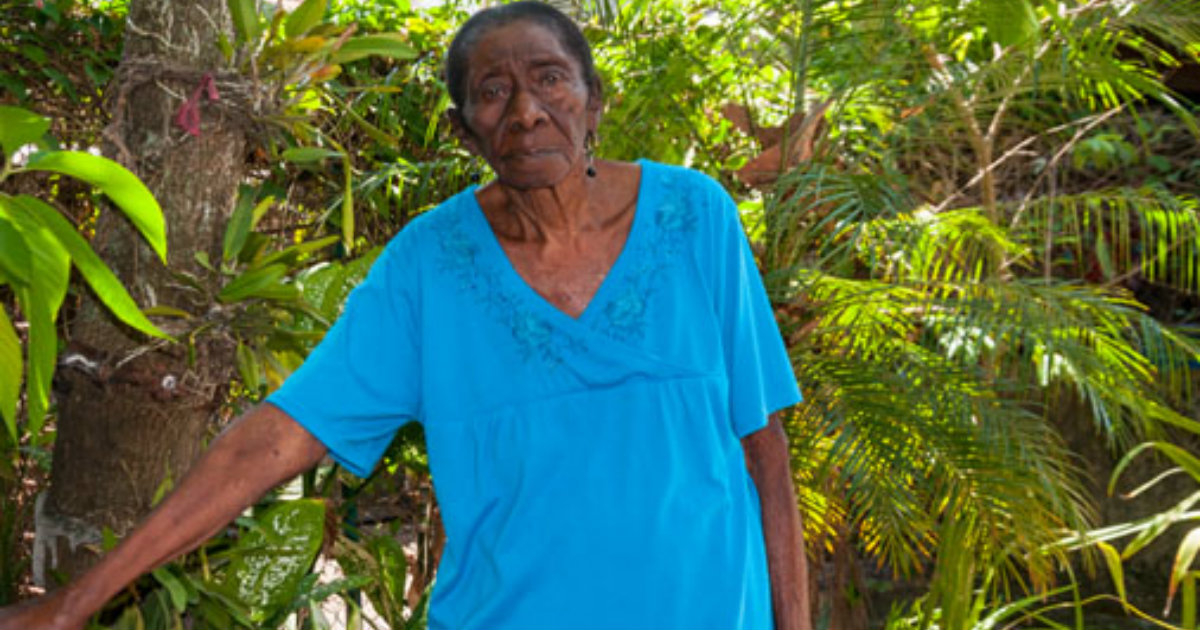 María acaba de cumplir 100 años en Pinar del Río. © Guerrillero