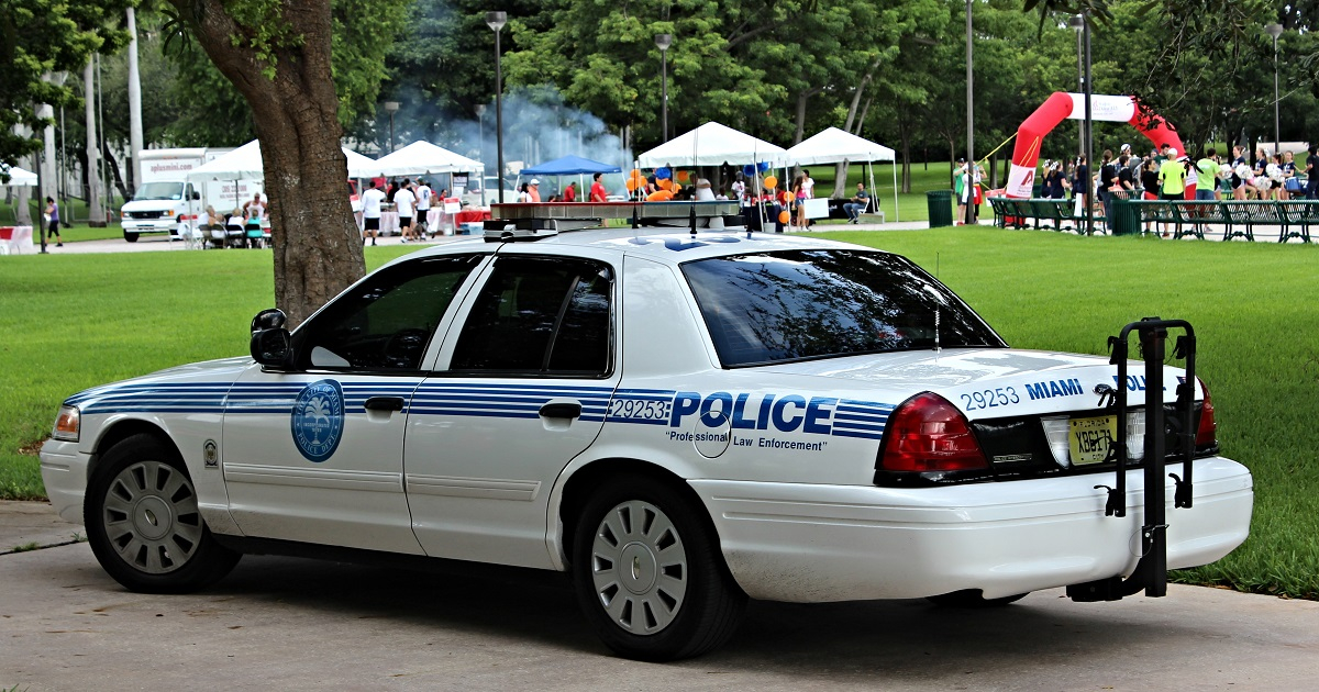 Policia Miami-Dade © Wikimedia Commons