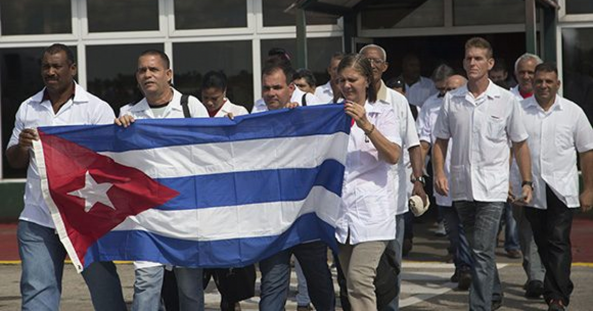 Médicos cubanos de misión © Radio Ciudad Habana