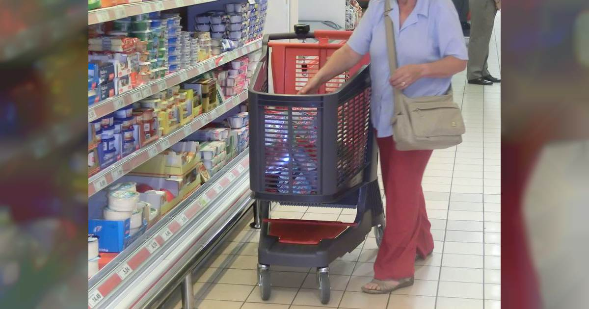 Anciana en supermercado. © Flickr
