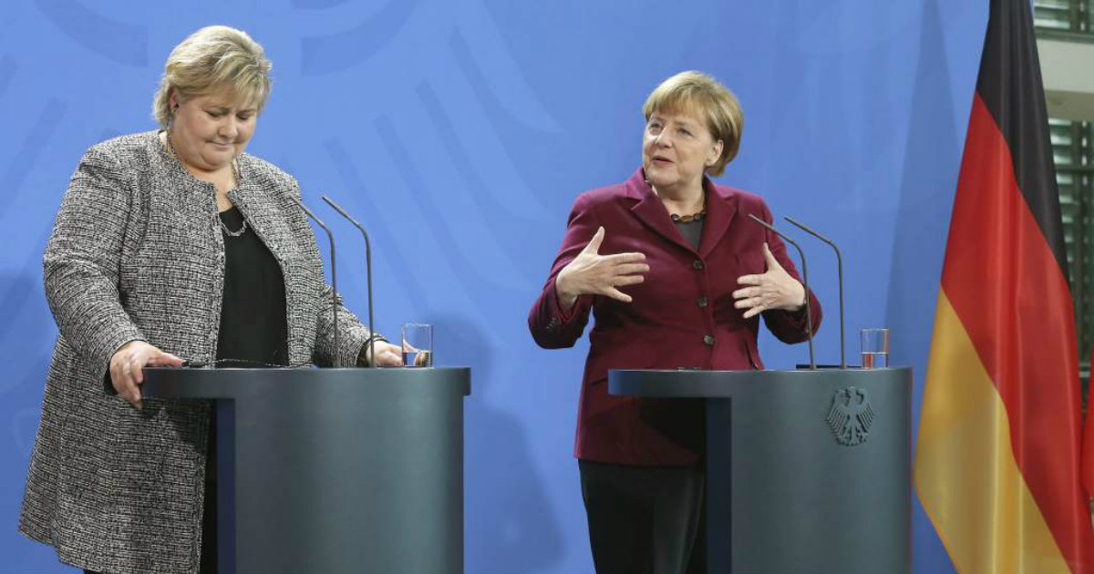 Erna Solberg, Hillary Clinton y Angela Merkel © La prensa.hn