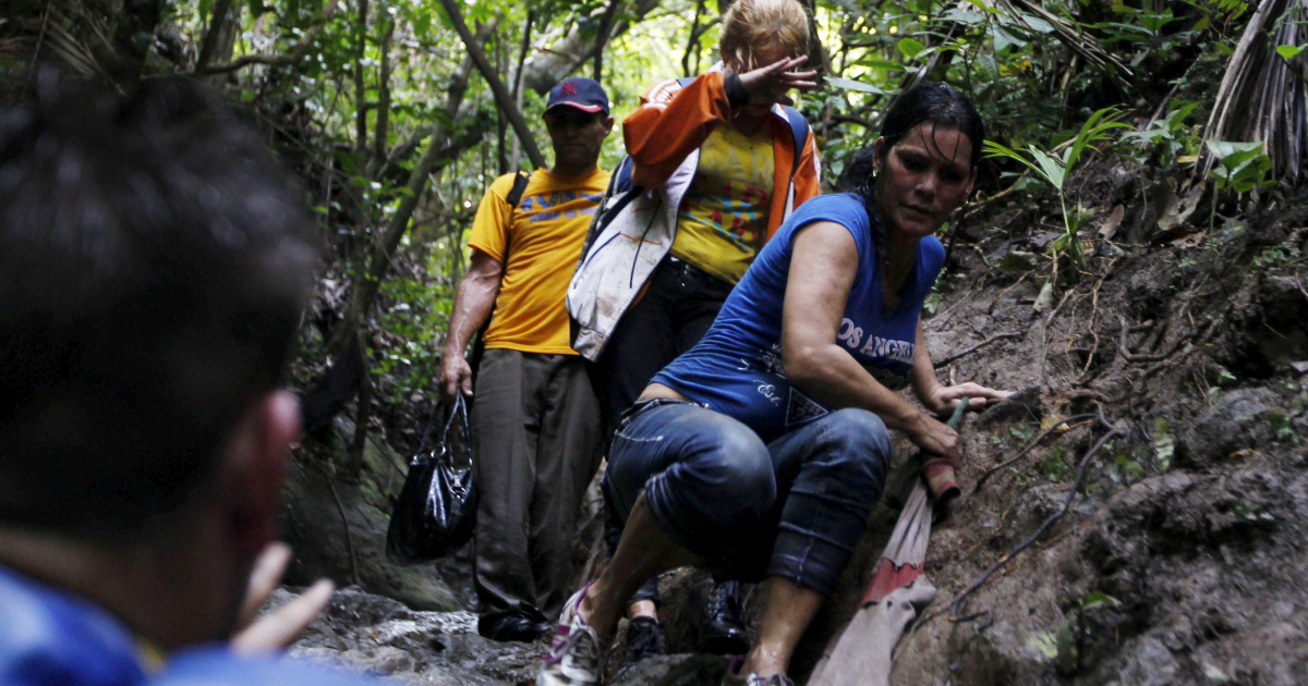 Migrantes cubanos en la selva La Miel © Archivo / REUTERS Carlos Jasso