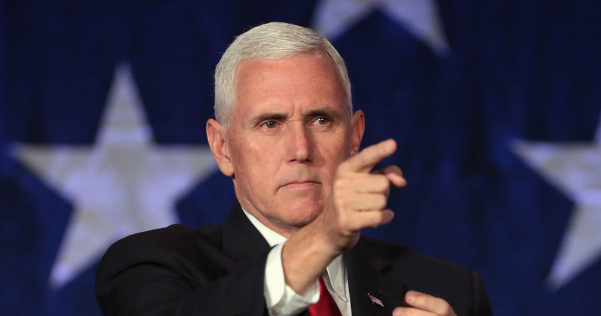 El vicepresidente de EEUU, Mike Pence, señalando durante la campaña © Flickr / Gage Skidmore