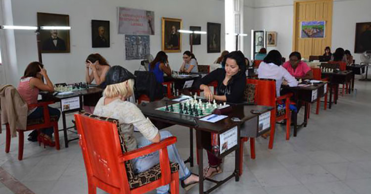 Torneo de ajedrez femenino. © ACN