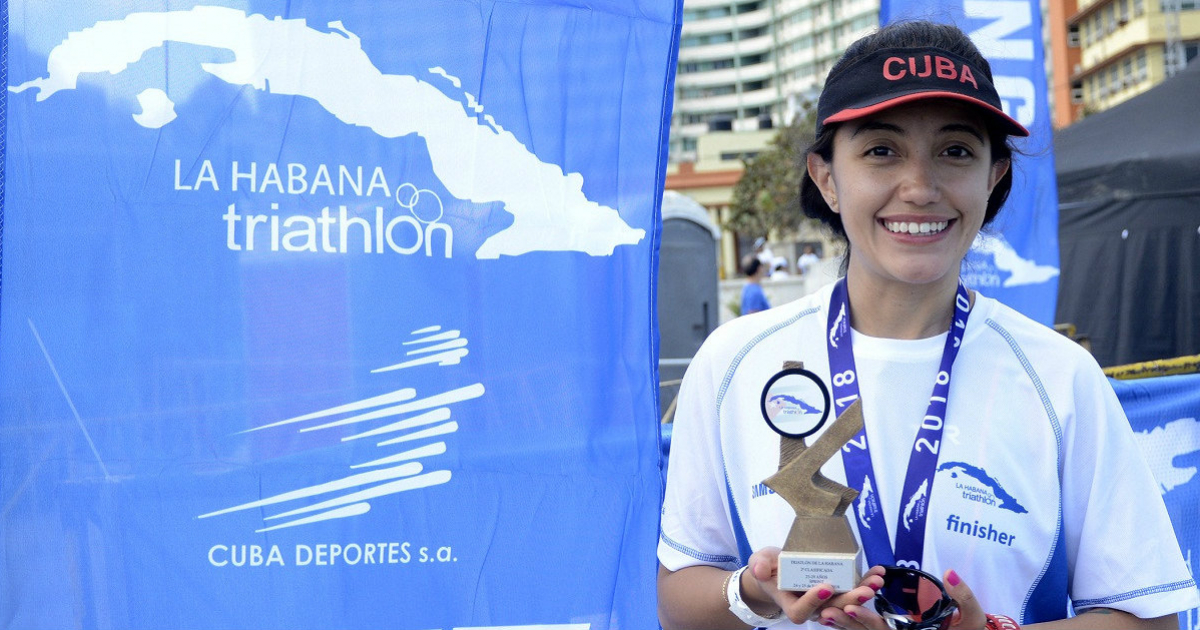 La atleta mexicana Nayeli García Mariscal tras el Triatlón de La Habana © Abel Rojas Barallobre / Juventud Rebelde 