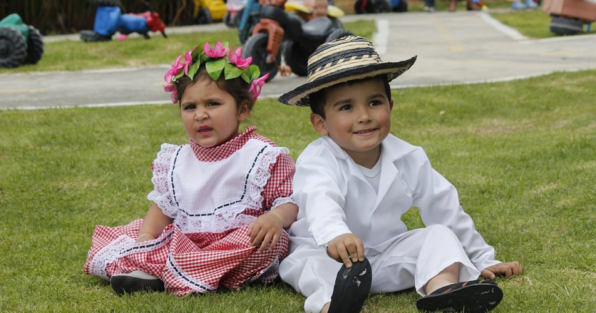 Niños hispanos © Pixabay