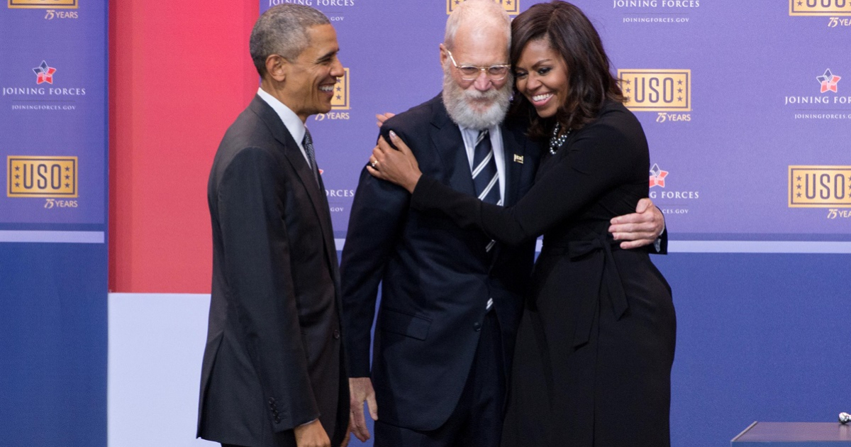 Los Obama, junto a David Letterman © Defense.gov