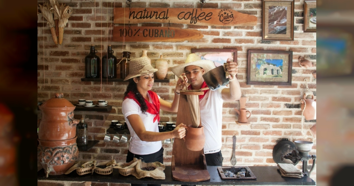 Ritual del café en Santiago de Cuba © CiberCuba