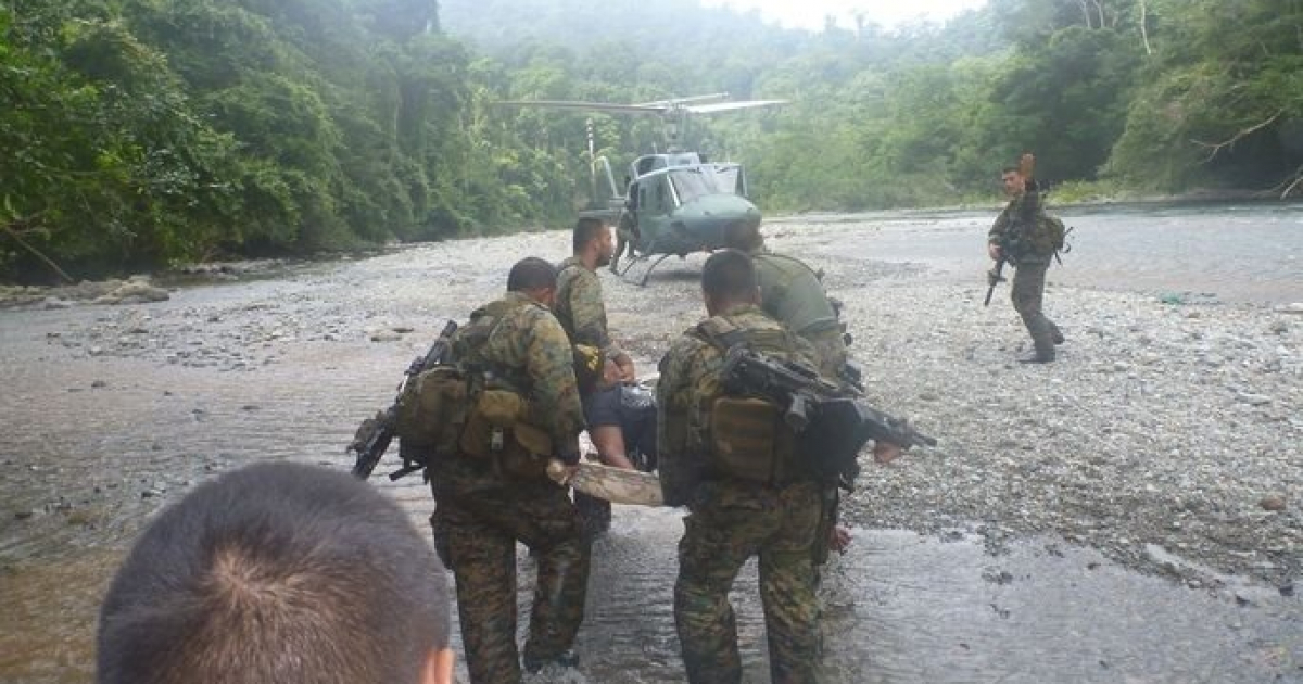 Militares panameños durante un rescate © Diálogo Americas 