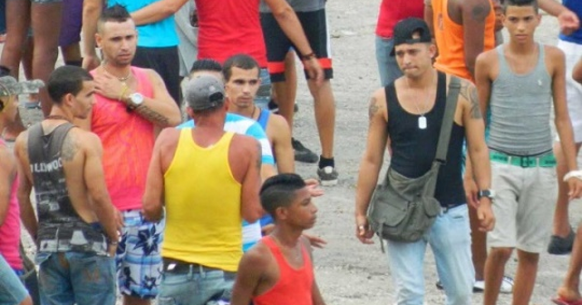 jóvenes cubanos © Ernesto Pérez Chang/ Cubanet