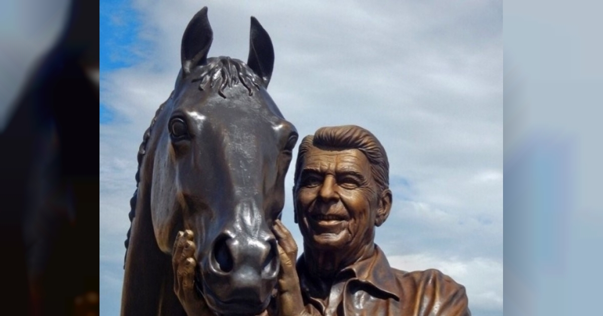 Estatua del presidente Ronald Reagan. © Senator Javier Souto/ Twitter