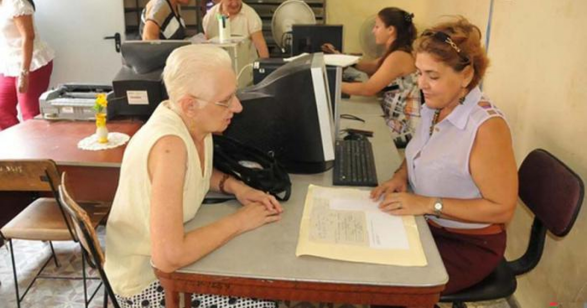 Oficina de registro civil en La Habana © Granma / Juan Carlos Dorado