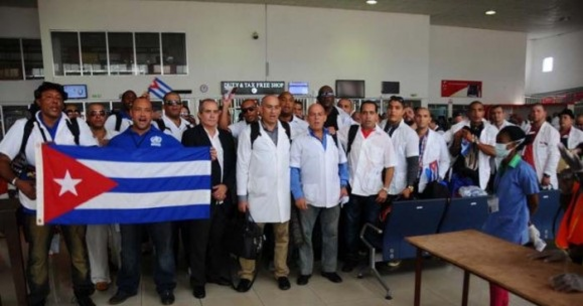 Médicos cubanos de misión © Cubadebate