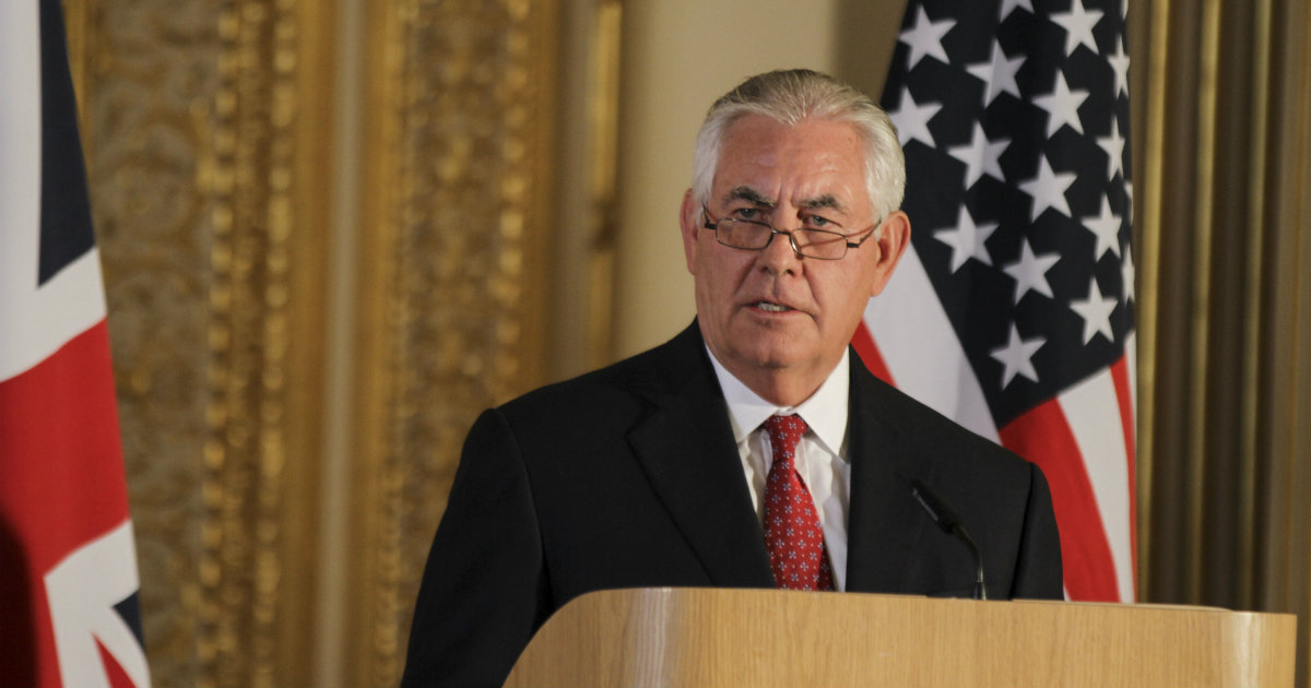 El secretario de Estado de EE.UU., Rex Tillerson, leyendo un discurso © Flickr / U.S. Department of State