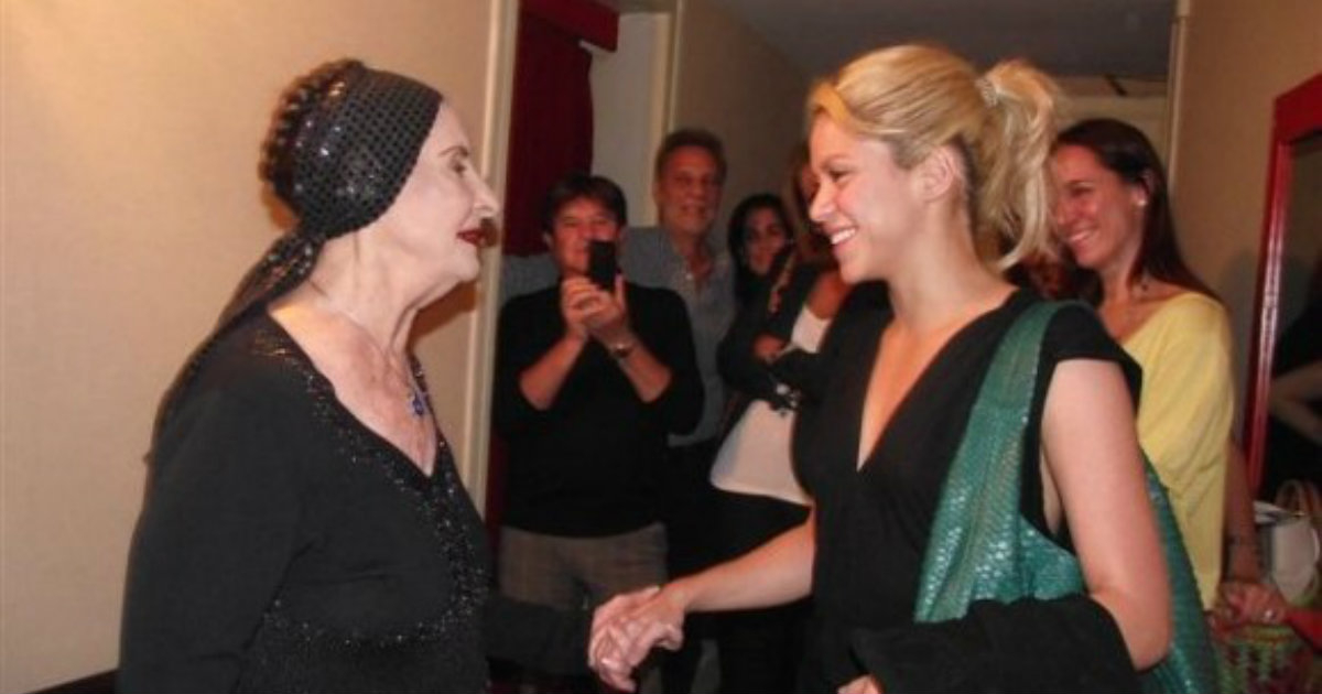 La cantante Shakira y la Directora del Ballet Nacional de Cuba Alicia Alonso © Cubadebate