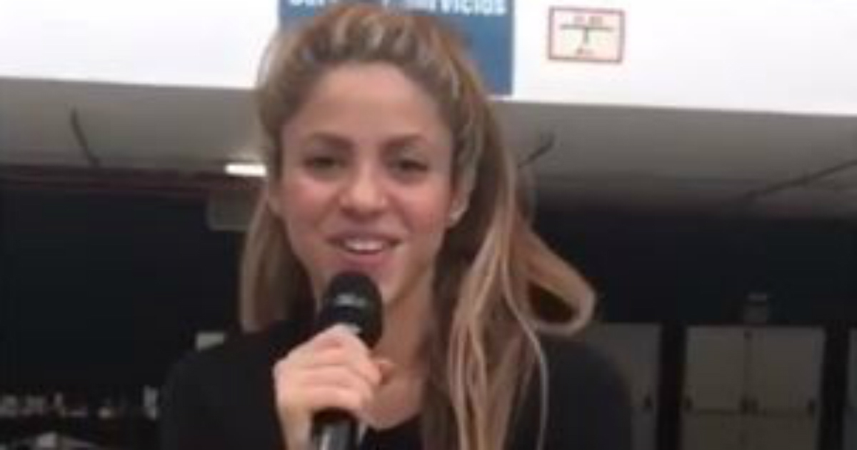Shakira cantando © Instagram / Shakira
