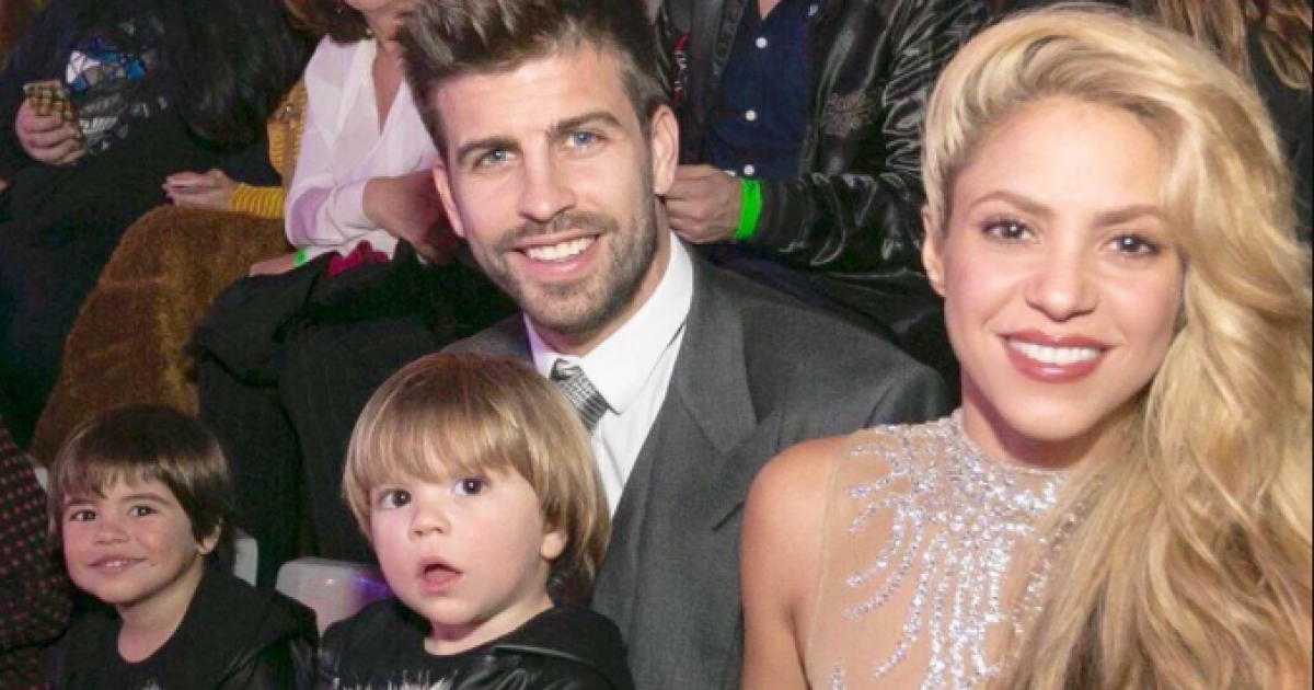 Shakira y Piqué junto a sus dos hijos © Instagram / Shakira