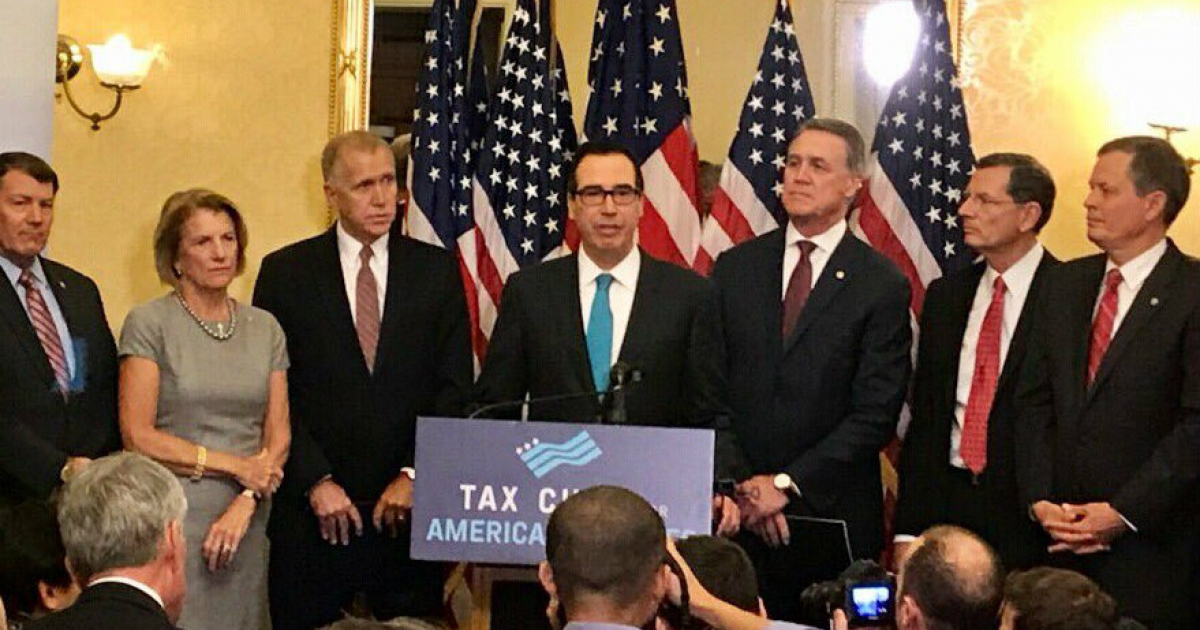 El secretario del Tesoro de EE.UU., Steve Mnuchin, en rueda de prensa © Twitter / @stevenmnuchin1