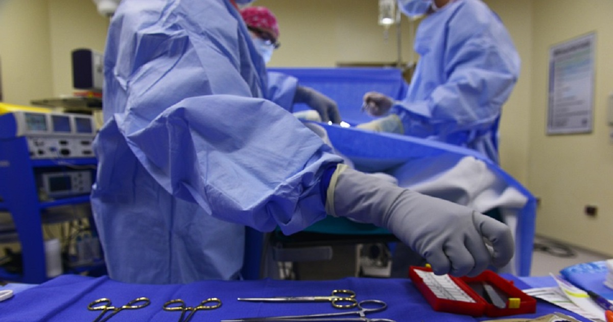 Cirujano operando © Pixabay Images