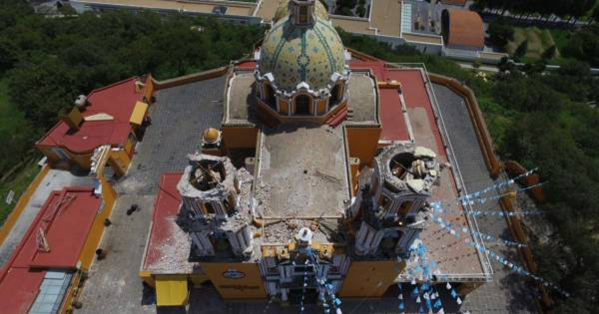 Vista área de los daños de una iglesia en el estado de Puebla © Periódico Central