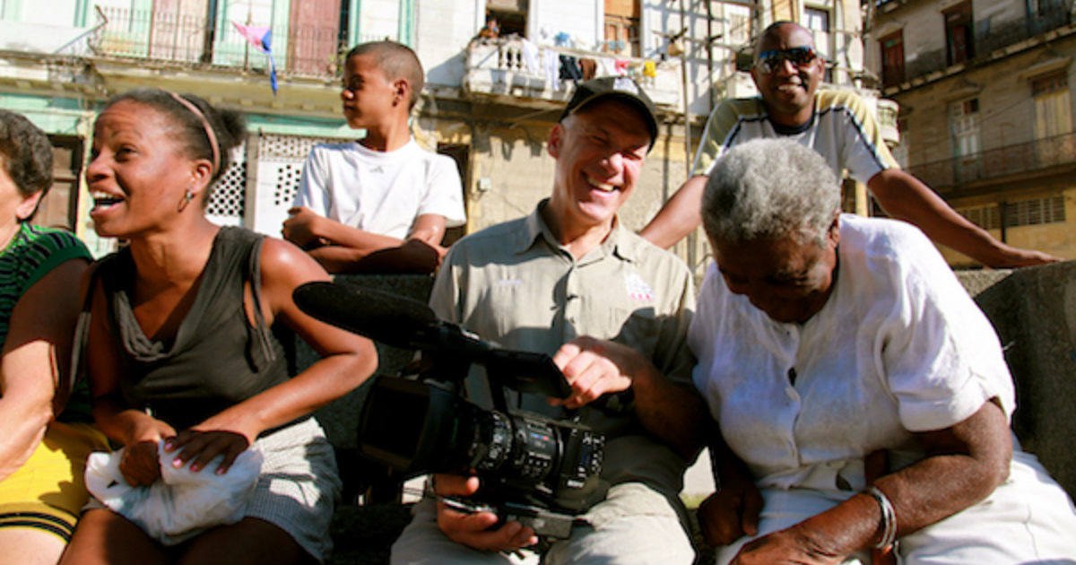 El estadounidense Jon Alpert filmó durante décadas las luces y sombras de la Revolución cubana © huffingtonpost